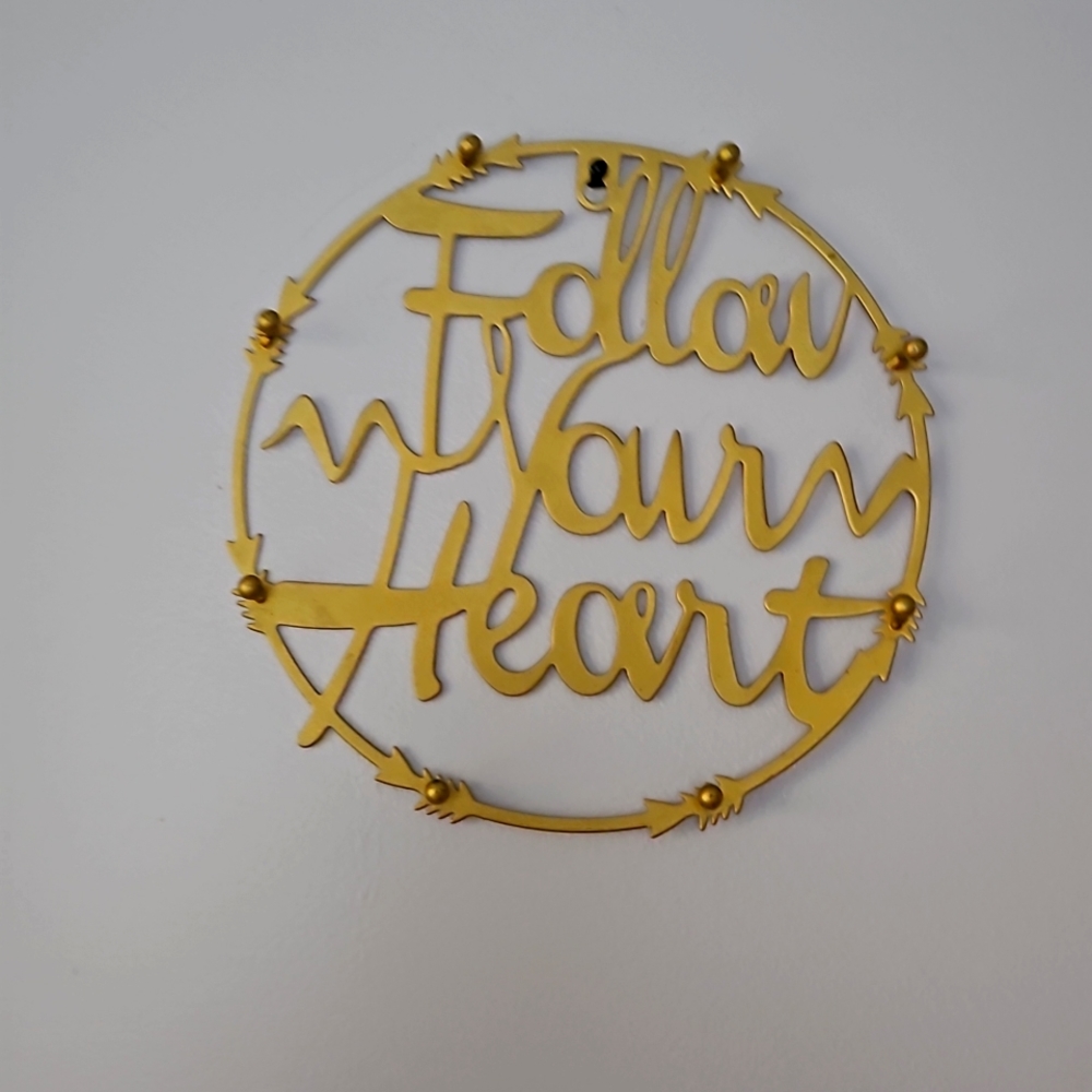 gold jewelry holder